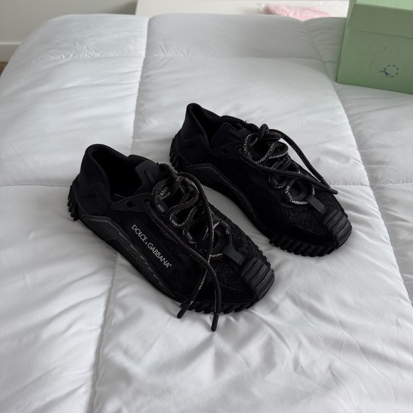 Dolce & Gabbana Black Sneakers for Men - Picture 2 of 5